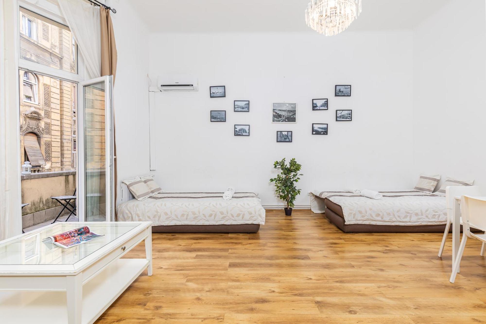 Real Apartments Lovag Budapest Extérieur photo