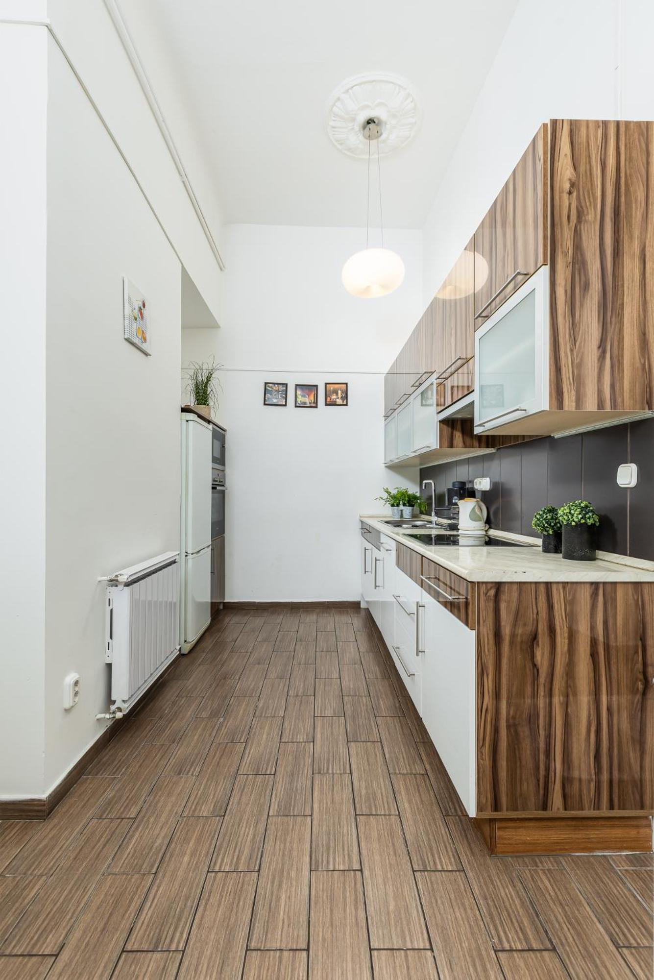 Real Apartments Lovag Budapest Extérieur photo